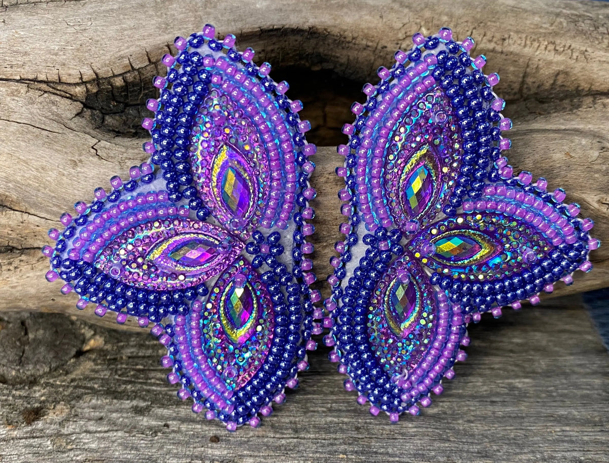 Mardi Gras earrings, Native hot American Beaded Earrings, native beadwork, beaded earrings, purple earrings, regalia