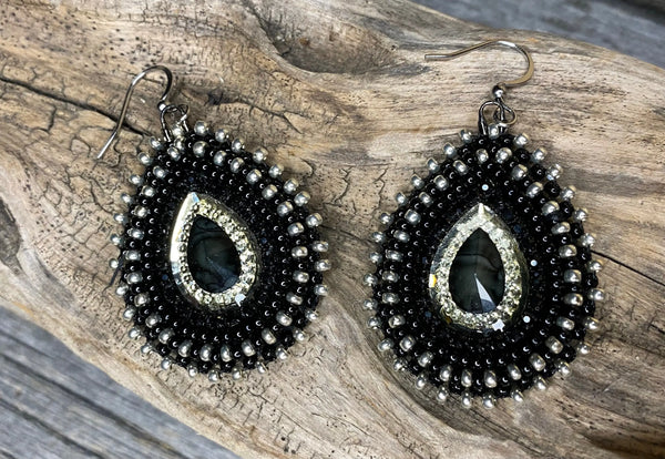 Black teardrop beaded earrings, Native earrings, teardop earrings, Native Beadwork, Unique beaded earrings