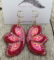 Red & pink beaded earrings, Native American beaded earrings, Indigenous beadwork, beaded earrings, unique earrings